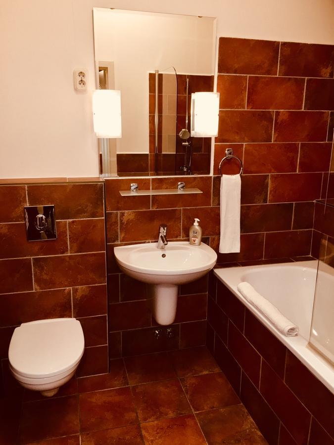 Hotel Atrium Panzio Ostrzyhom Zewnętrze zdjęcie