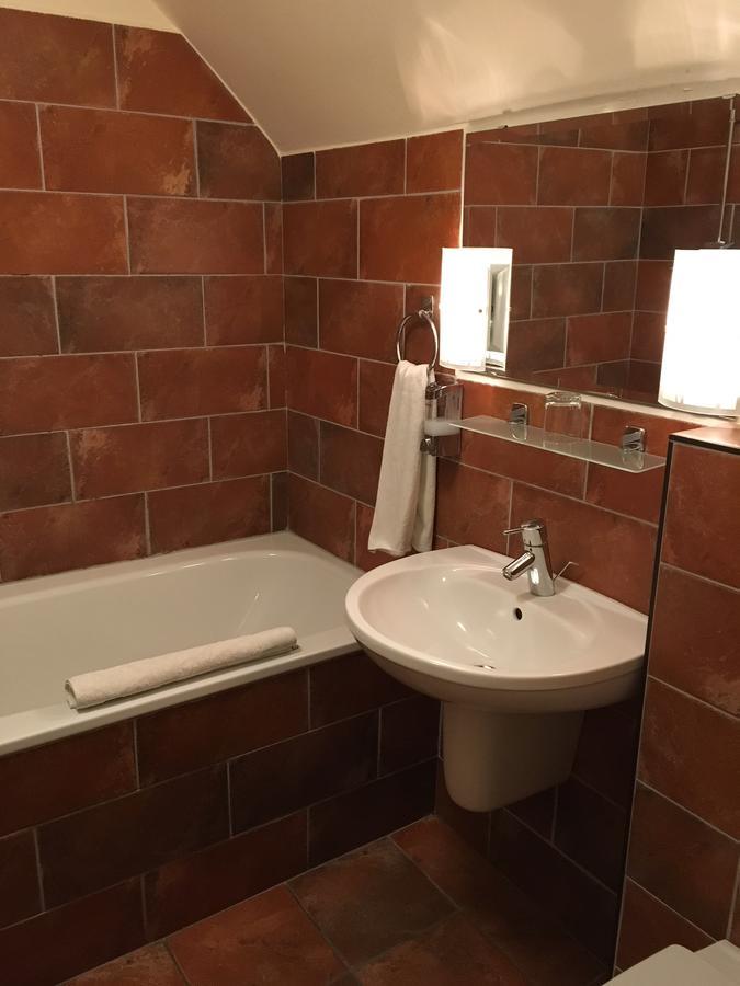 Hotel Atrium Panzio Ostrzyhom Zewnętrze zdjęcie
