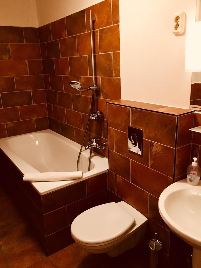 Hotel Atrium Panzio Ostrzyhom Zewnętrze zdjęcie