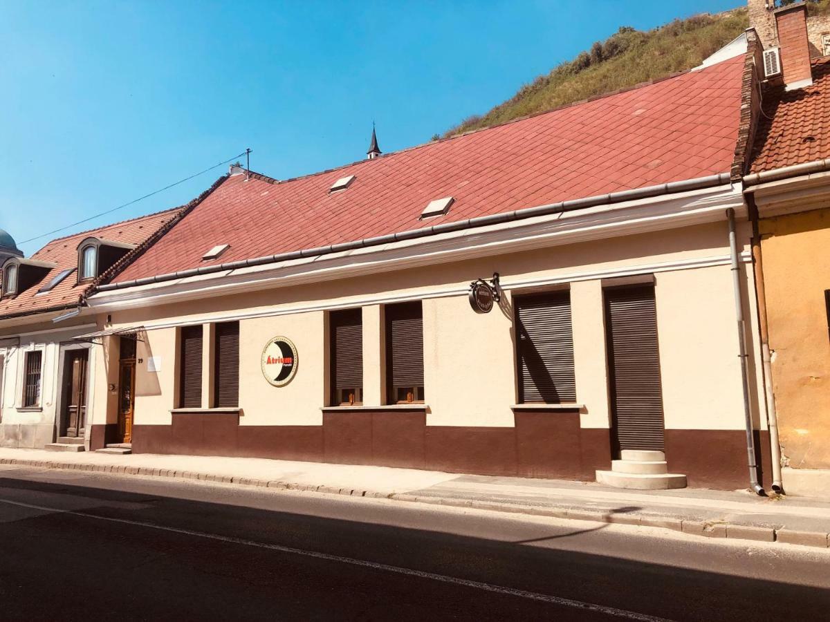 Hotel Atrium Panzio Ostrzyhom Zewnętrze zdjęcie