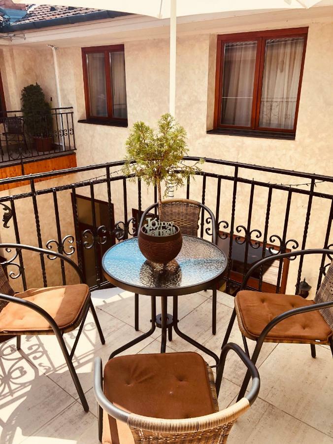 Hotel Atrium Panzio Ostrzyhom Zewnętrze zdjęcie